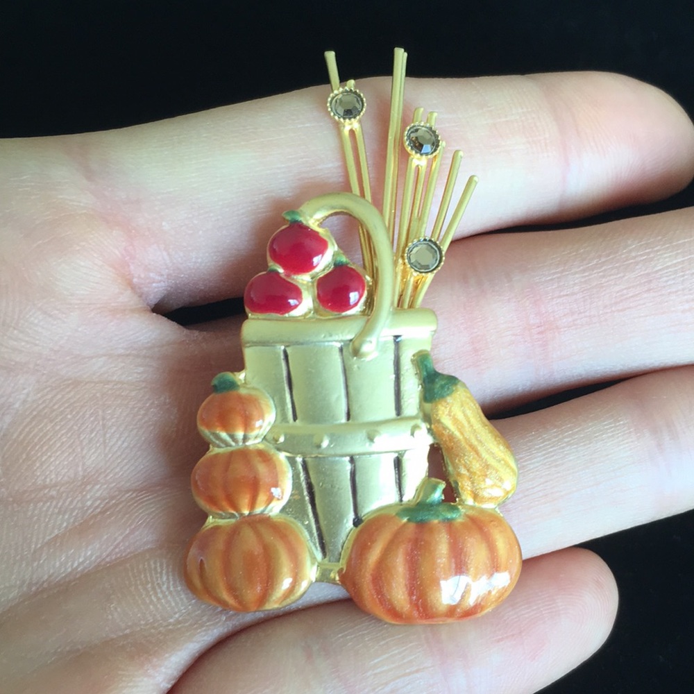 KC Kenneth Cole Fall Pumpkin Brooch Pin